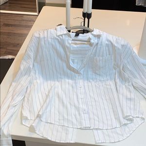 Never worn F21 blouse w/ back slit